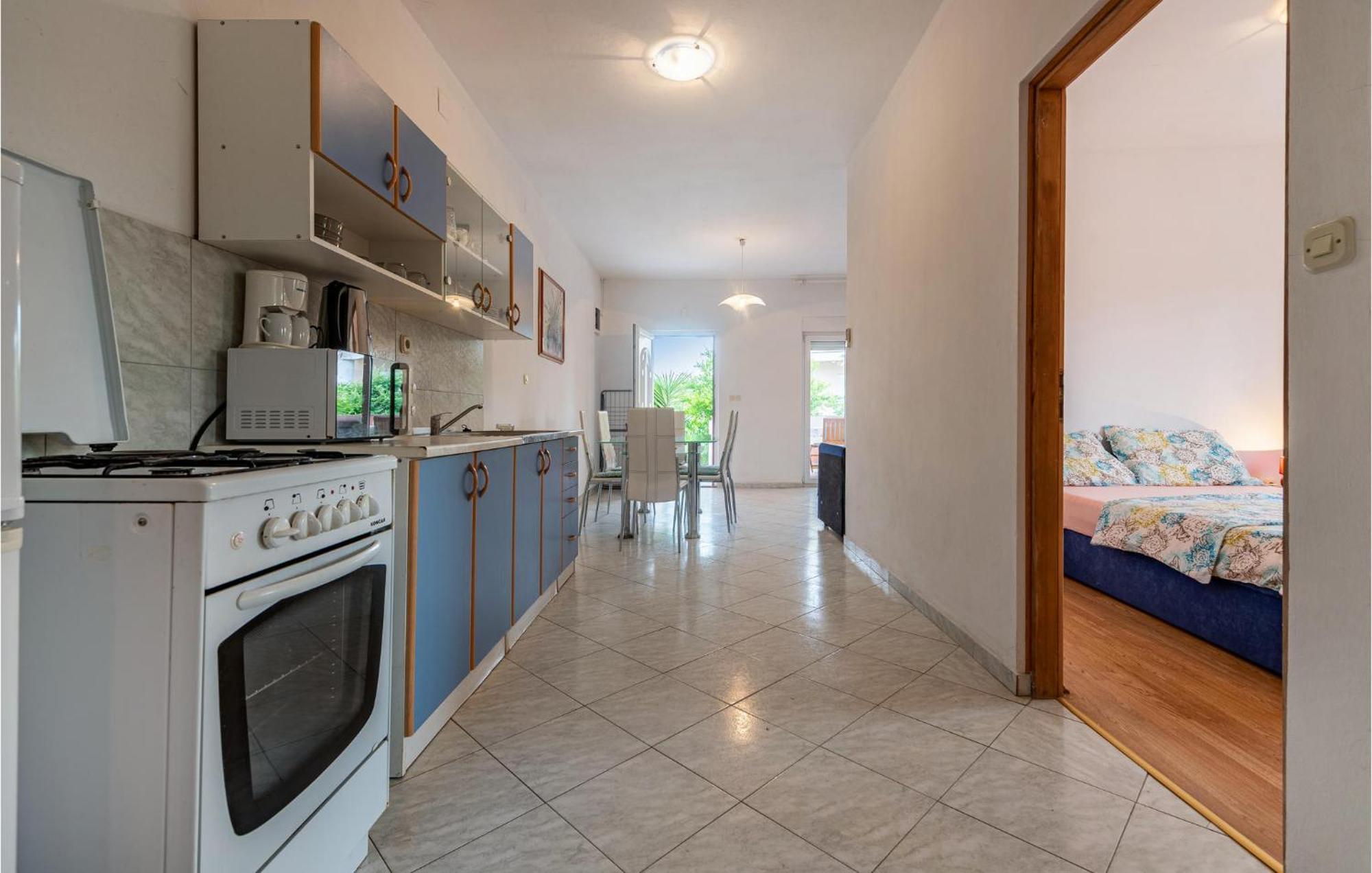 Lovely Apartment In Vir With Kitchen Екстер'єр фото