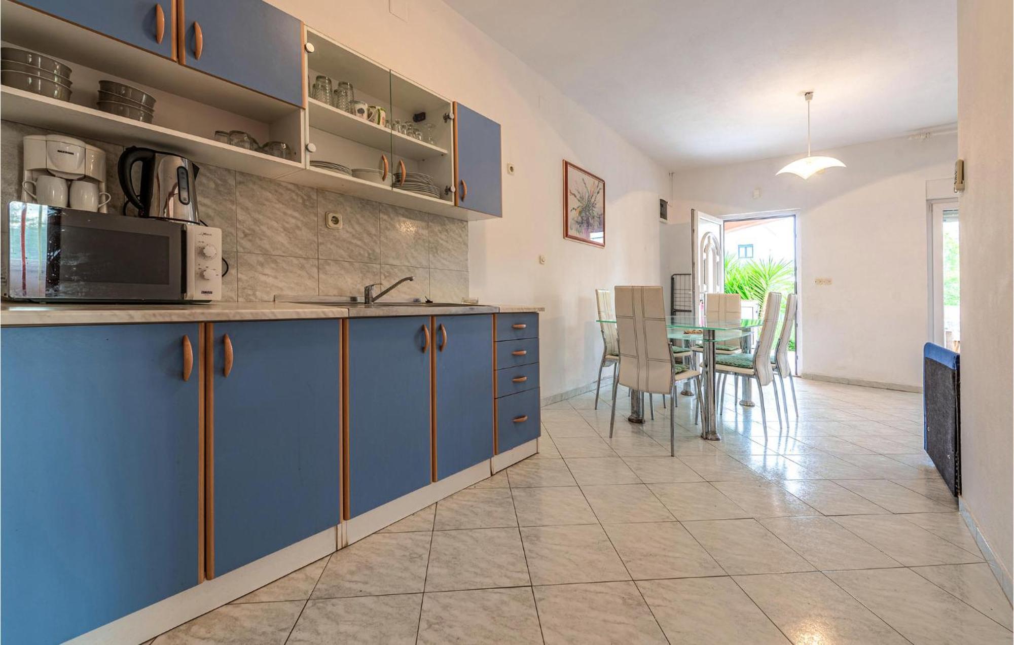 Lovely Apartment In Vir With Kitchen Екстер'єр фото